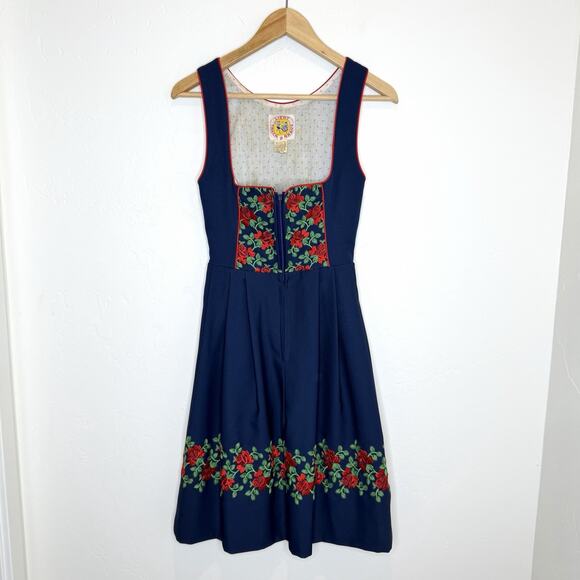 Licht Trachtenhaus Dresses & Skirts - Vintage Licht Trachtenhaus Drindl Dress Womens 6 Navy Blue Embroidered German